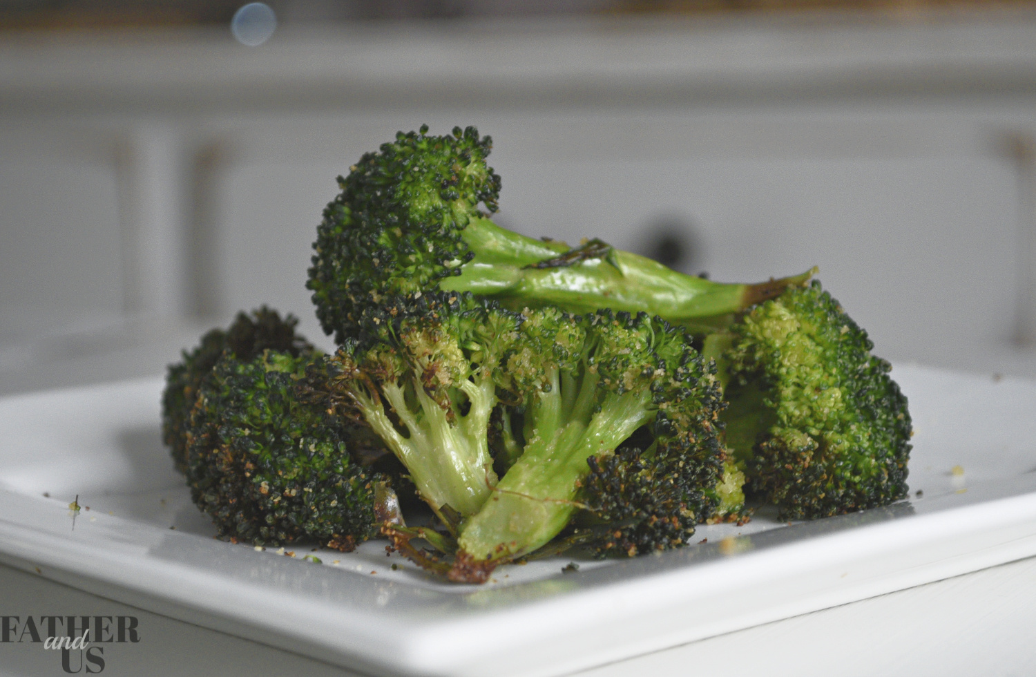 Air Fryer Broccoli is a great healthy and easy side dish